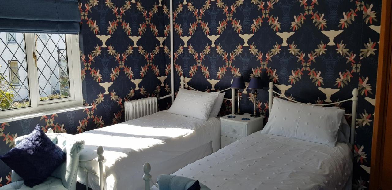 Bed and Breakfast Wychwood House Penally Zewnętrze zdjęcie