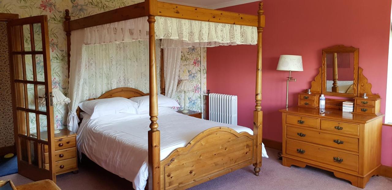 Bed and Breakfast Wychwood House Penally Zewnętrze zdjęcie