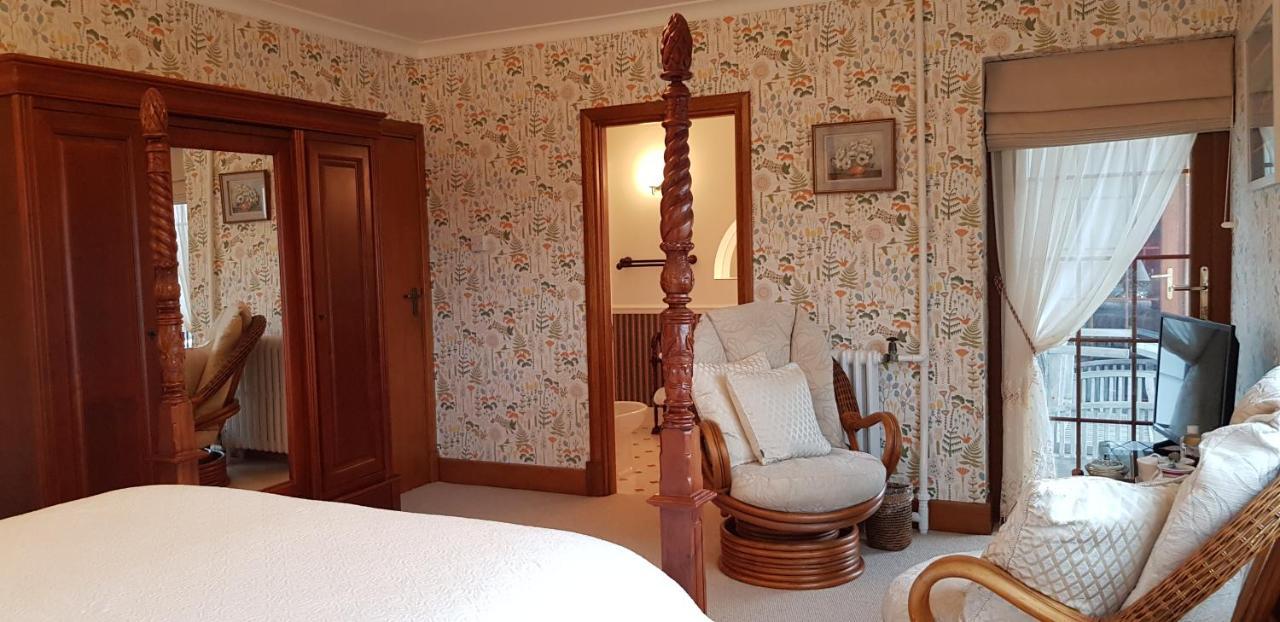 Bed and Breakfast Wychwood House Penally Zewnętrze zdjęcie