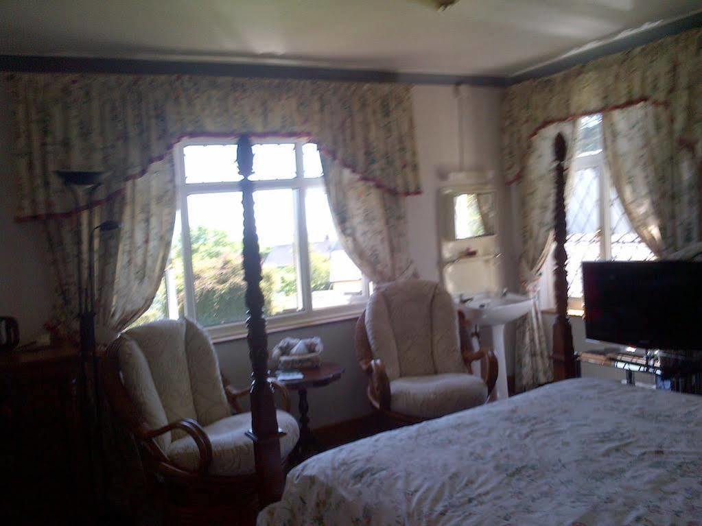 Bed and Breakfast Wychwood House Penally Zewnętrze zdjęcie